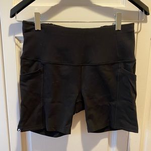 Oiselle pocket jogger shorts - size 8 - black